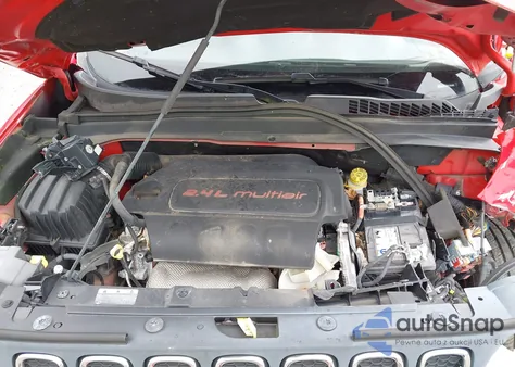 2016 Jeep Renegade Latitude z USA, uszkodzony, nr VIN ZACCJABT6GPC49396